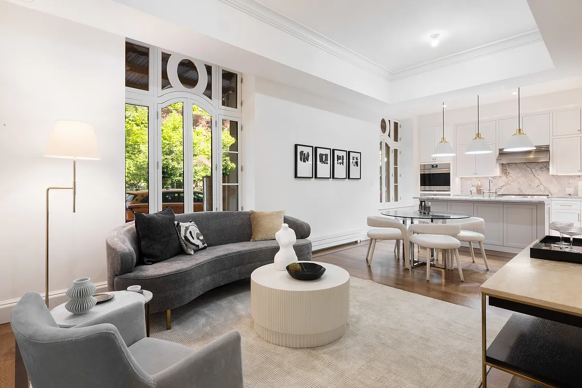 344 West 72nd St Unit TH4