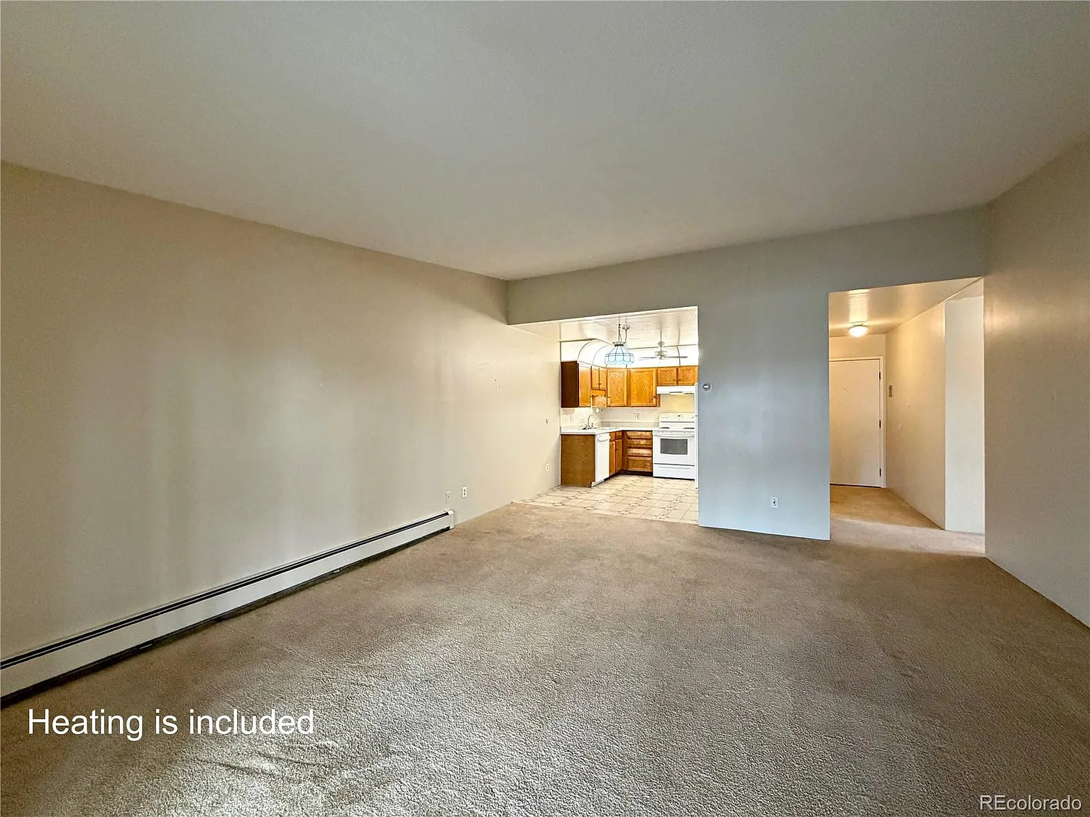 2 bed, 1.0 bath, 930 sqft, $1,600 — Photo 3