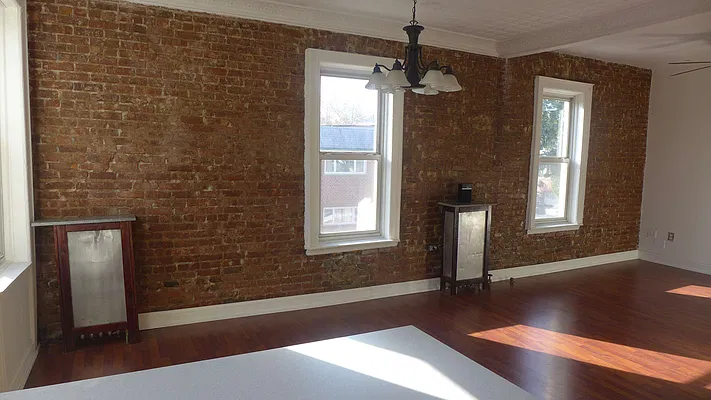Rented by Garfield Realty  | media 12