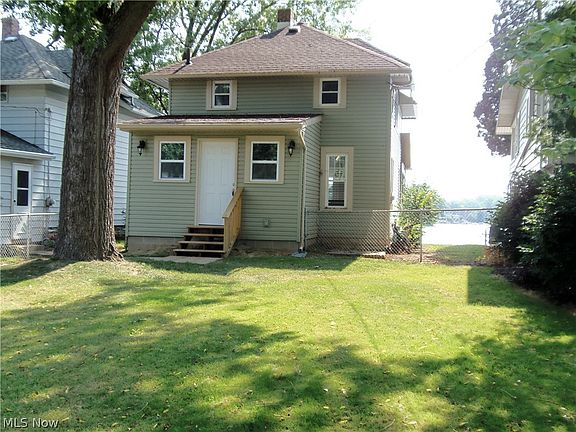 5th image of 3272 Waterside Dr
