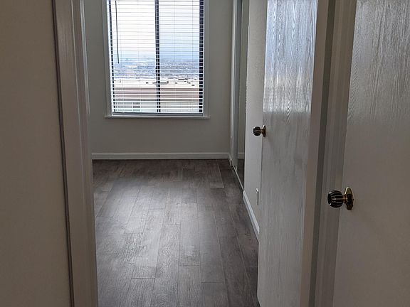 2nd image of 150 Gardenside Dr #202