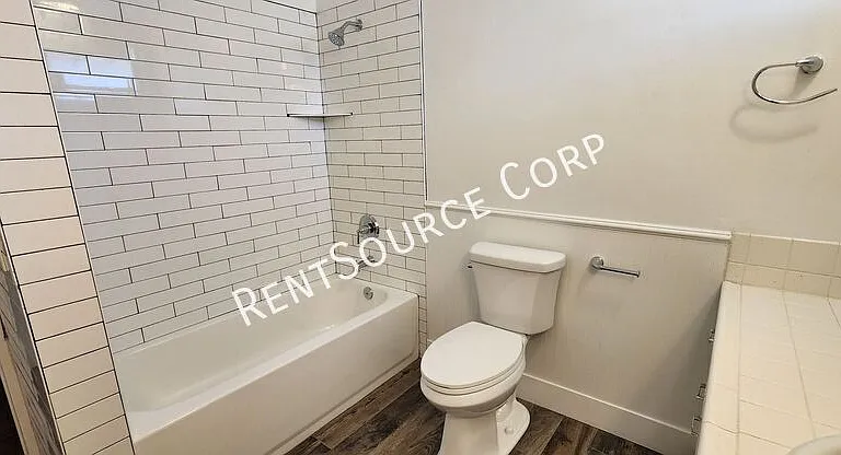 850 N Redding Way #C — Photo 21