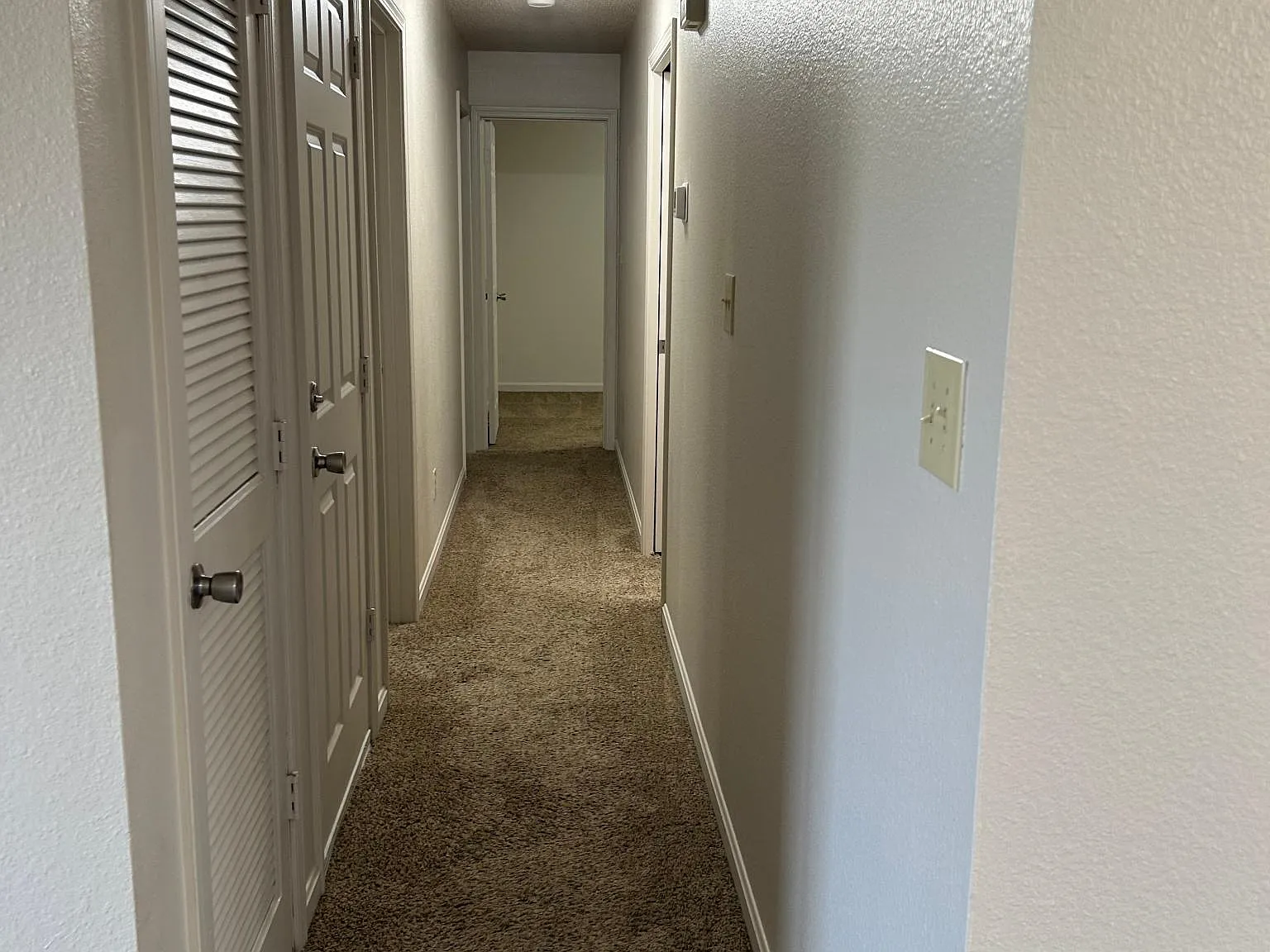 3 bed, 1100 sqft, $1,230 — Photo 4
