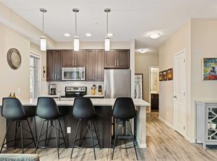 10 E Mahogany Mews SE #204, Calgary, AB T3M 2R1