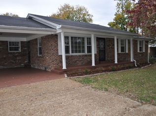 212 Cox Creek Pkwy S, Florence, AL 35630