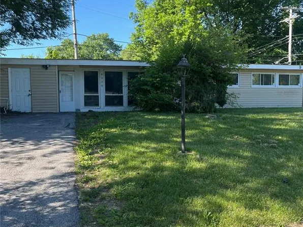 8330 Red Fir Dr, Saint Louis, MO 63134