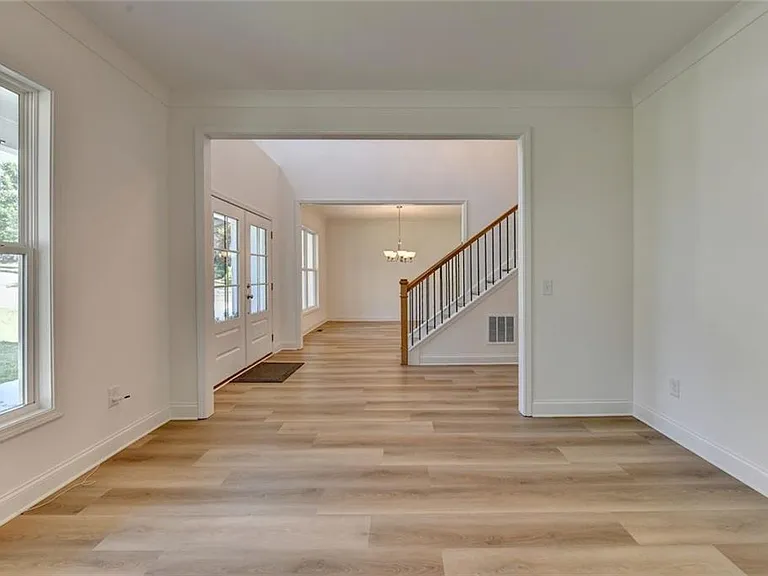 9135 Fox Trail Ln — Photo 8