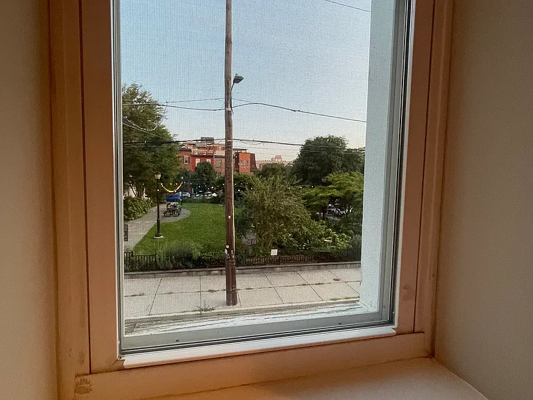 2151 Montrose St — Photo 9