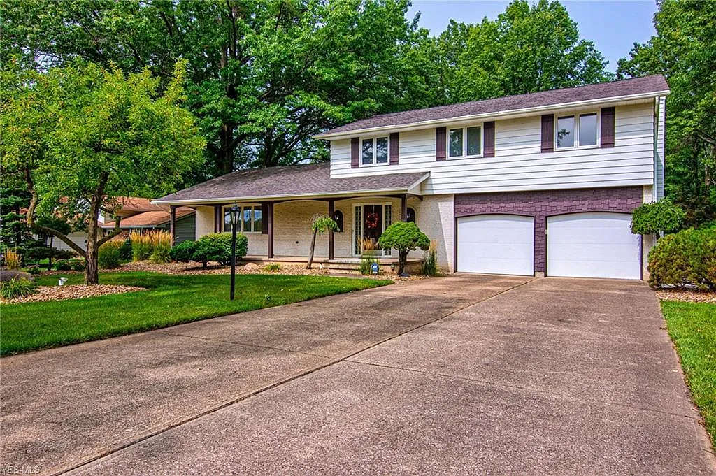 340 North Dr photo 1