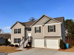 108 Heather Ln, Commerce, GA 30529