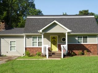 1736 Crabtree Rd, Hixson, TN 37343