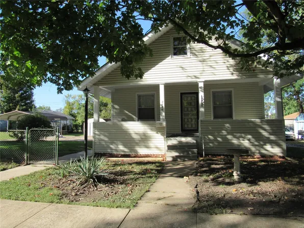 2406 Powhattan St, Alton, IL 62002