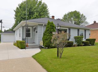 1026 Oregon St, Racine, WI 53405