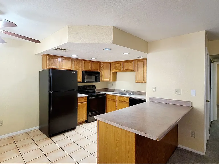 1204 Observation Dr — Photo 3