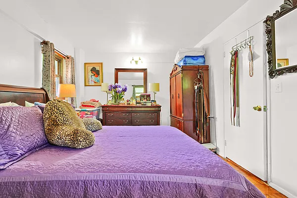 Sold by Horowitz Real Estate | media 7