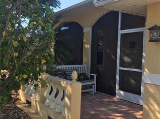 133 SE 27th Ter, Cape Coral, FL 33904