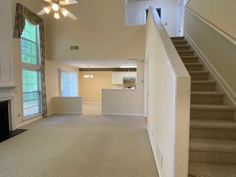 2585 Davenport Park Dr — Photo 5