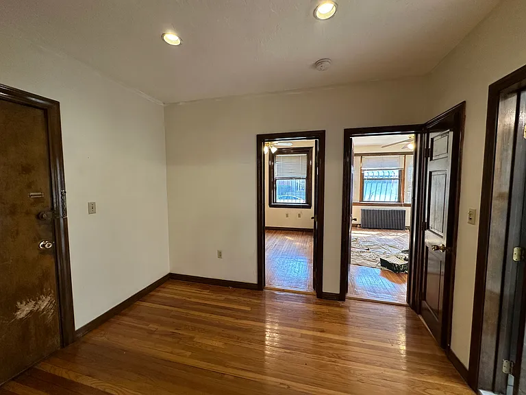 240 Kelton St #4CP — Photo 4