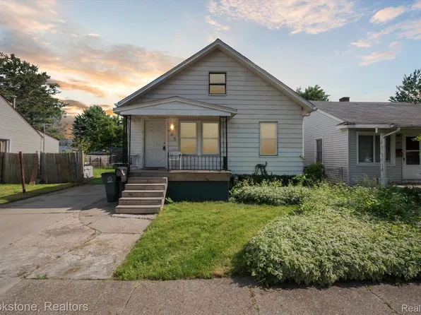 65 W Hayes Ave, Hazel Park, MI 48030