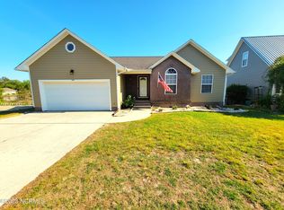 643 Riva Ridge Rd, Sneads Ferry, NC 28460