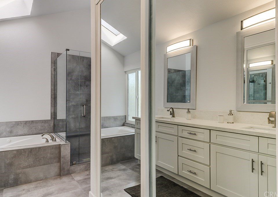 2nd image of 24675 Creekview Dr
