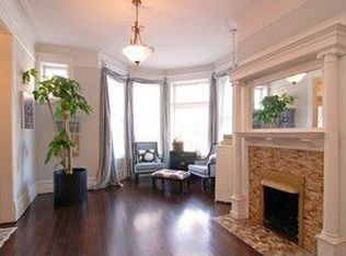 729 W Roscoe St #1, Chicago, IL 60657