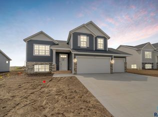 5929 S Hosta Ave, Sioux Falls, SD 57108