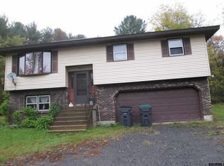 418 Johnson Rd, Scotia, NY 12302