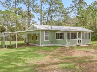 69 Suwannee Ave, Panacea, FL 32346