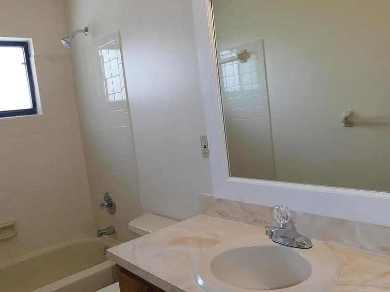 236 Chandler St #C — Photo 13