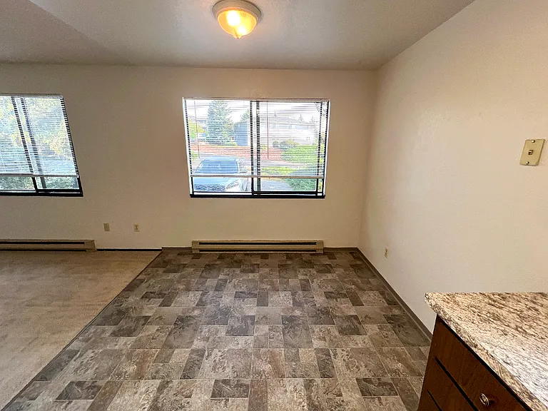 85 NW Terre View Dr #1 — Photo 3