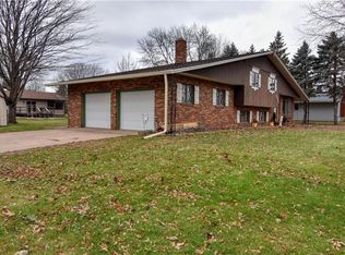 1006 N Wisconsin Ave, Rice Lake, WI 54868