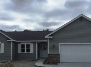 212 W Haven Dr, Watertown, WI 53094