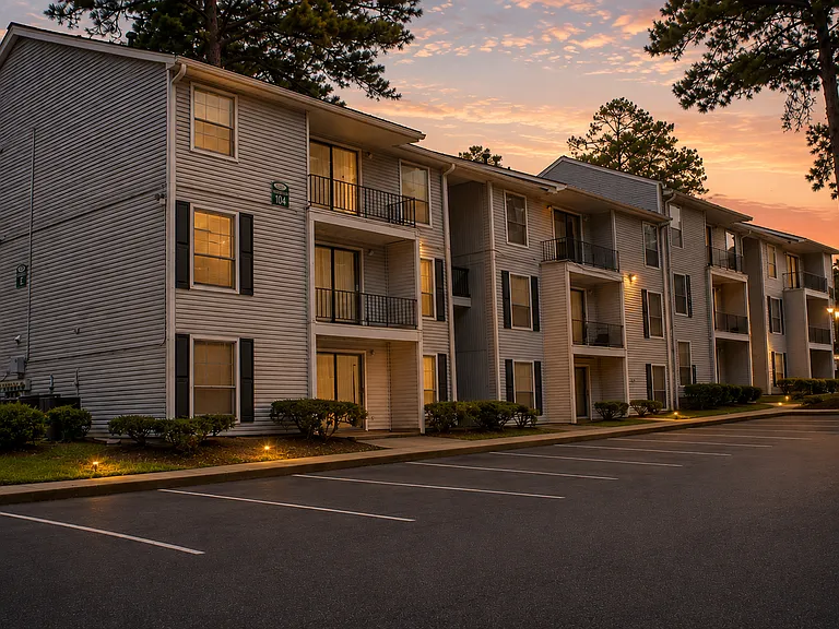 Manchester Ridge | Modern Living in the Heart of College Park — Photo 9