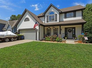 1210 Aspen Dr, Smithville, MO 64089