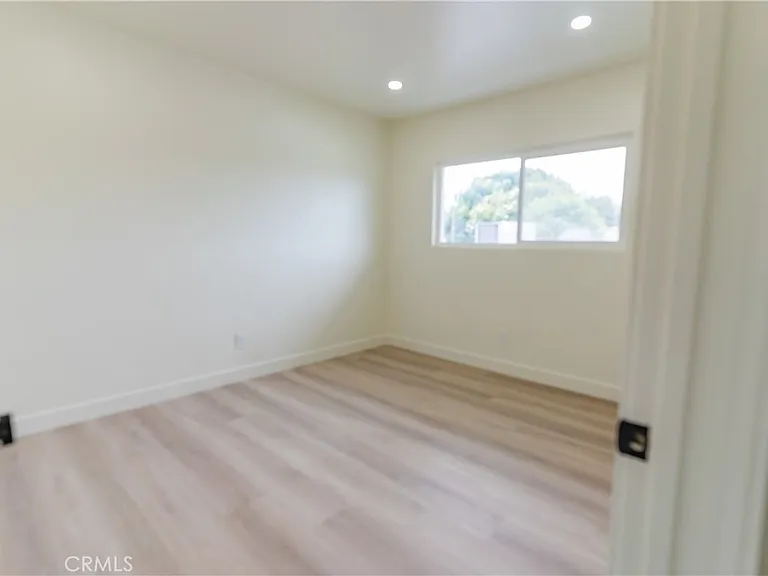 3445 Edgehill Dr #1 — Photo 4