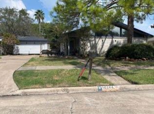 12222 Meadowhollow Dr, Meadows Place, TX 77477