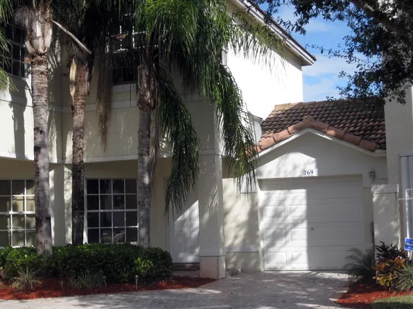 769 NW 170th Ter, Pembroke Pines, FL 33028