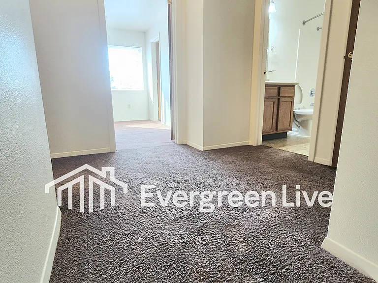 124 Raven Dr — Photo 14