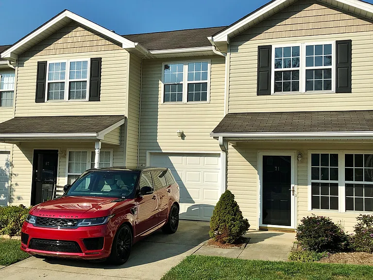 71 Farington Cir — Photo 2