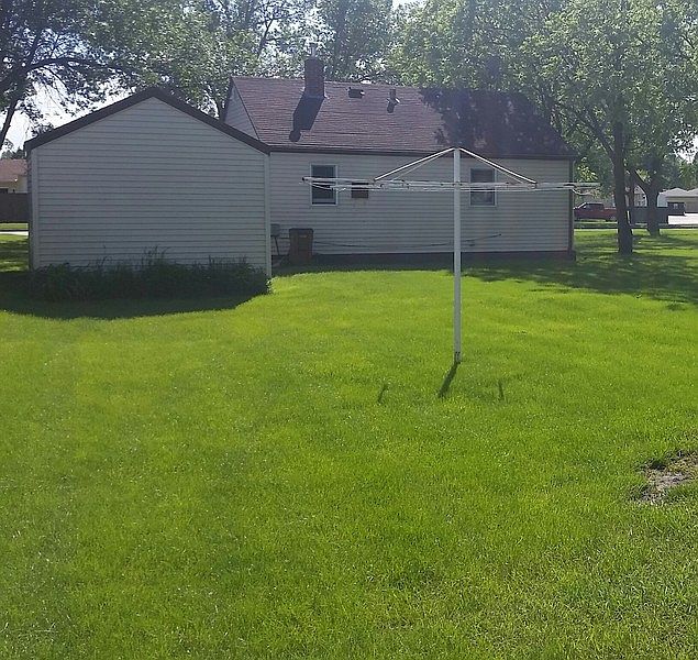 2nd image of 451 Bygland Rd SE