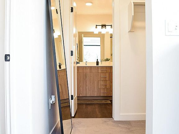 4th image of 378 S 300 W #1B-1Ba-655Sqft