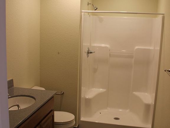 4th image of 919 E Gibbon St APT 102