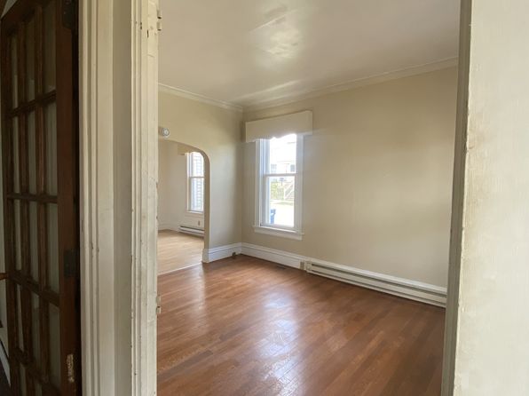 520 Pine St APT 1, Muscatine, IA 52761