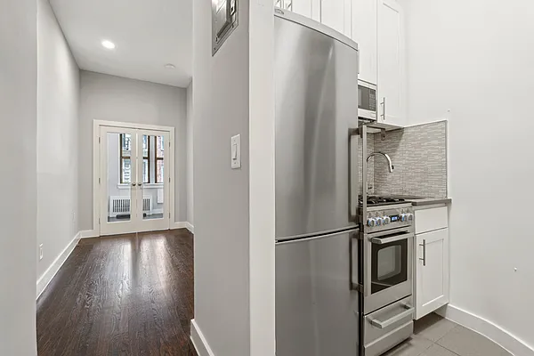 Rented by Cooper & Cooper Real Estate | media 3