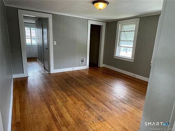 3rd image of 61 Eighth Street