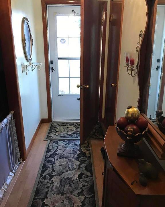 2nd image of 799 Forest Heights Cir