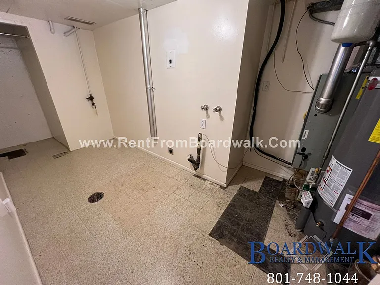 197 N Pinehurst Ave — Photo 11