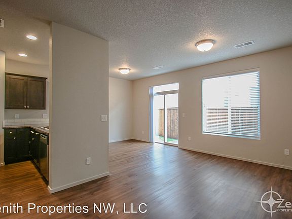 3rd image of 11517 NE 125th Ave #40