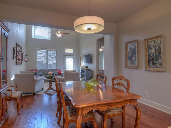 5th image of 108 Tuscan Dr